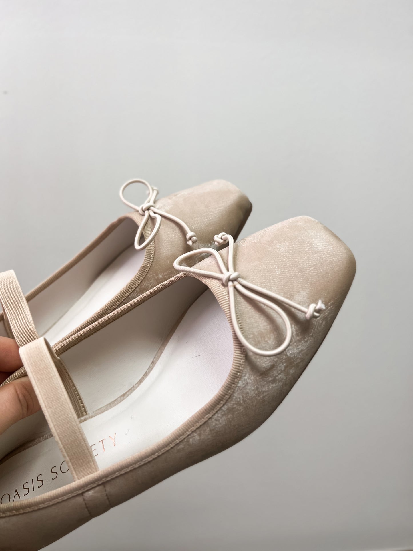 London Suede Ballet Pointe Flats