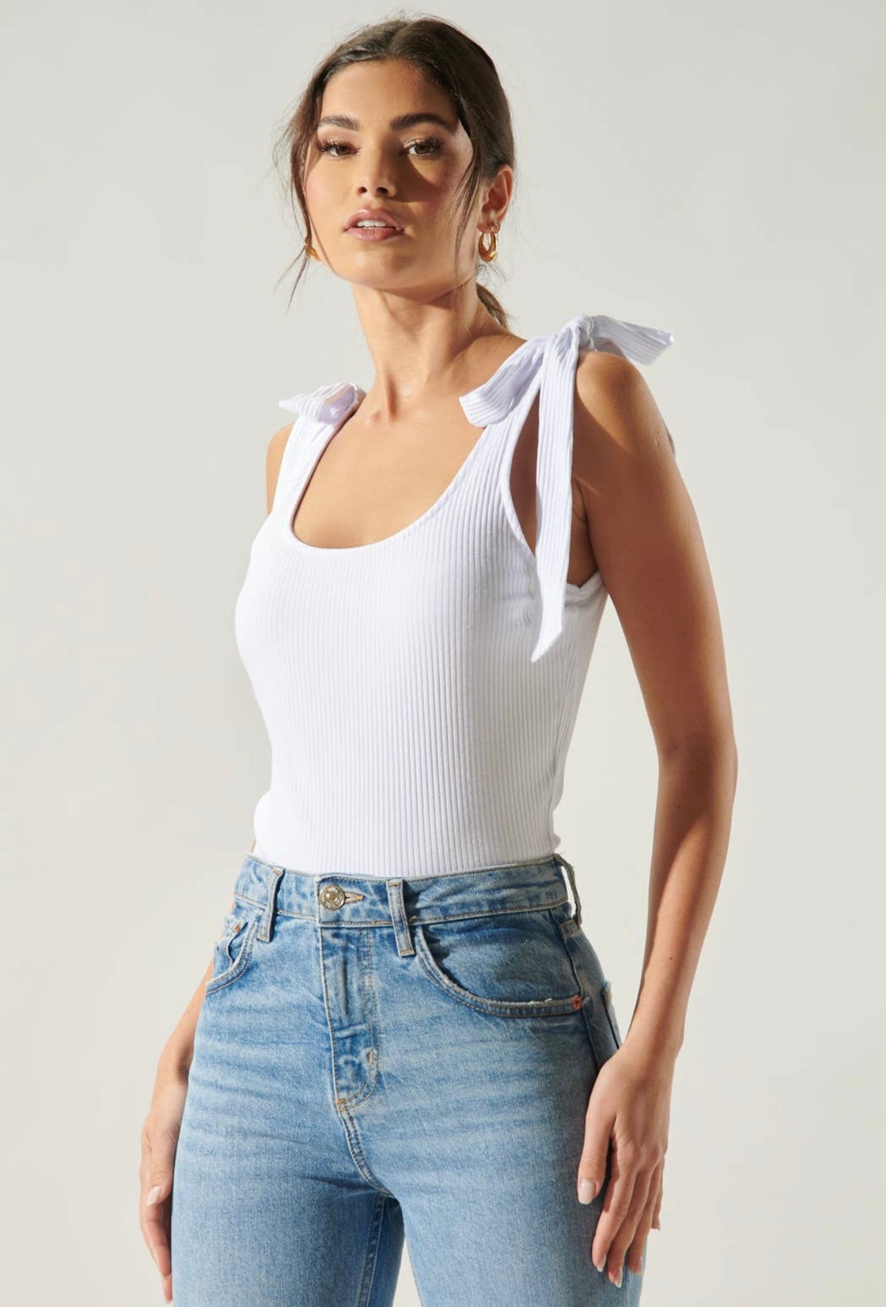 White Ribbed Scoop Neck Cropped Tank Top